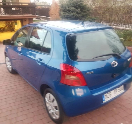 Toyota Yaris cena 16900 przebieg: 192000, rok produkcji 2007 z Staszów małe 497